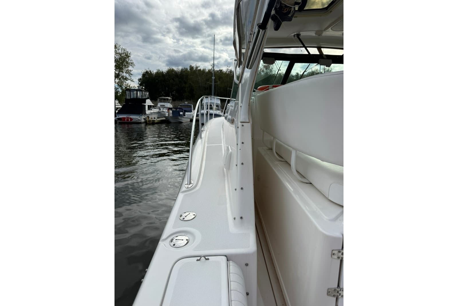 2003 Tiara Yachts 3500 Open - Photo 9