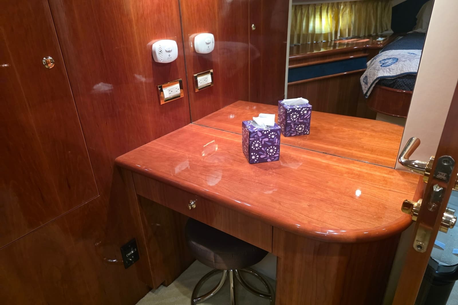 2002 Neptunus 56 Flybridge - Photo 86