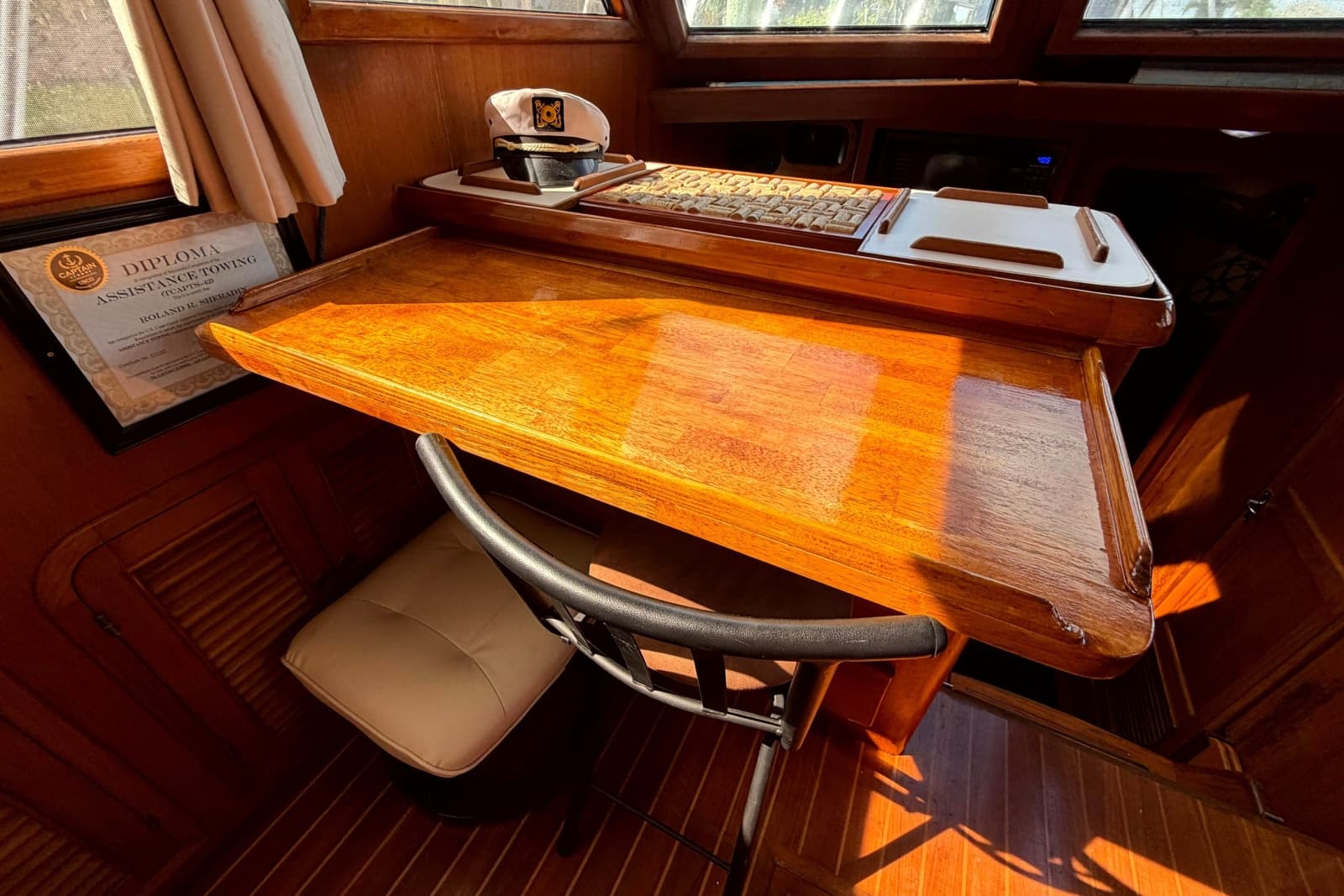 1998 Heritage East 36 Sundeck Trawler - Photo 66