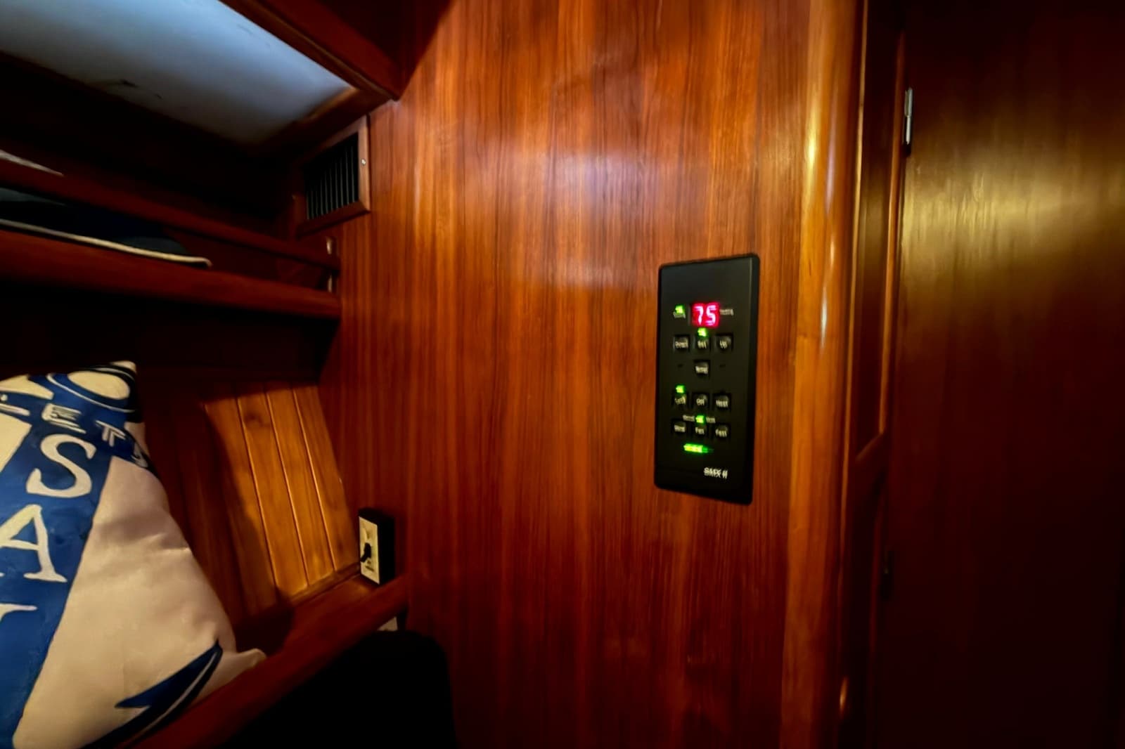 1998 Heritage East 36 Sundeck Trawler - Photo 41