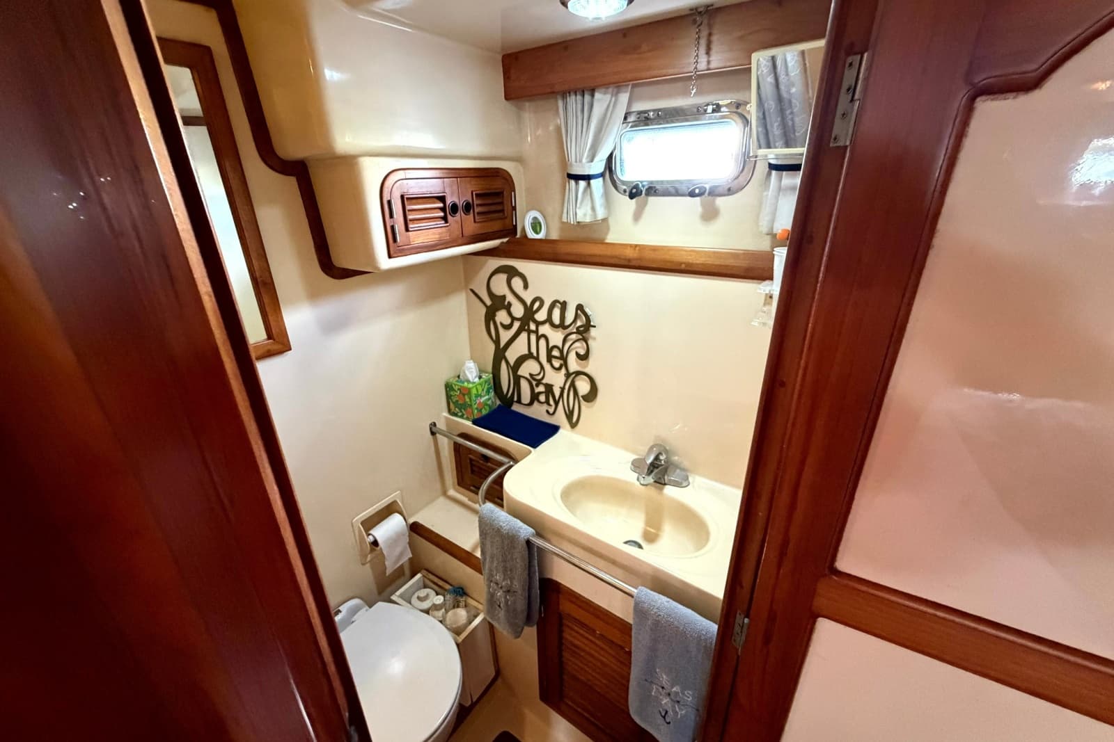 1998 Heritage East 36 Sundeck Trawler - Photo 80