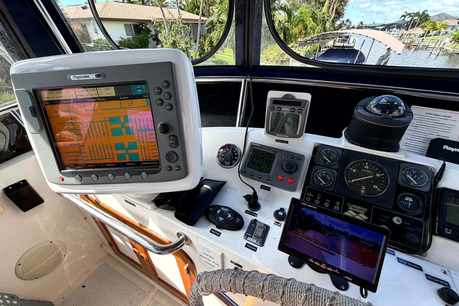 1998 Heritage East 36 Sundeck Trawler - Photo 17