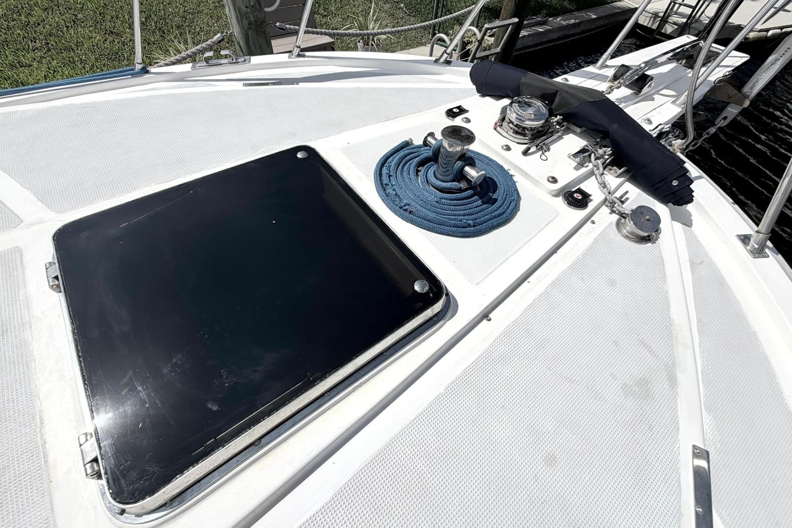 1998 Heritage East 36 Sundeck Trawler - Photo 12