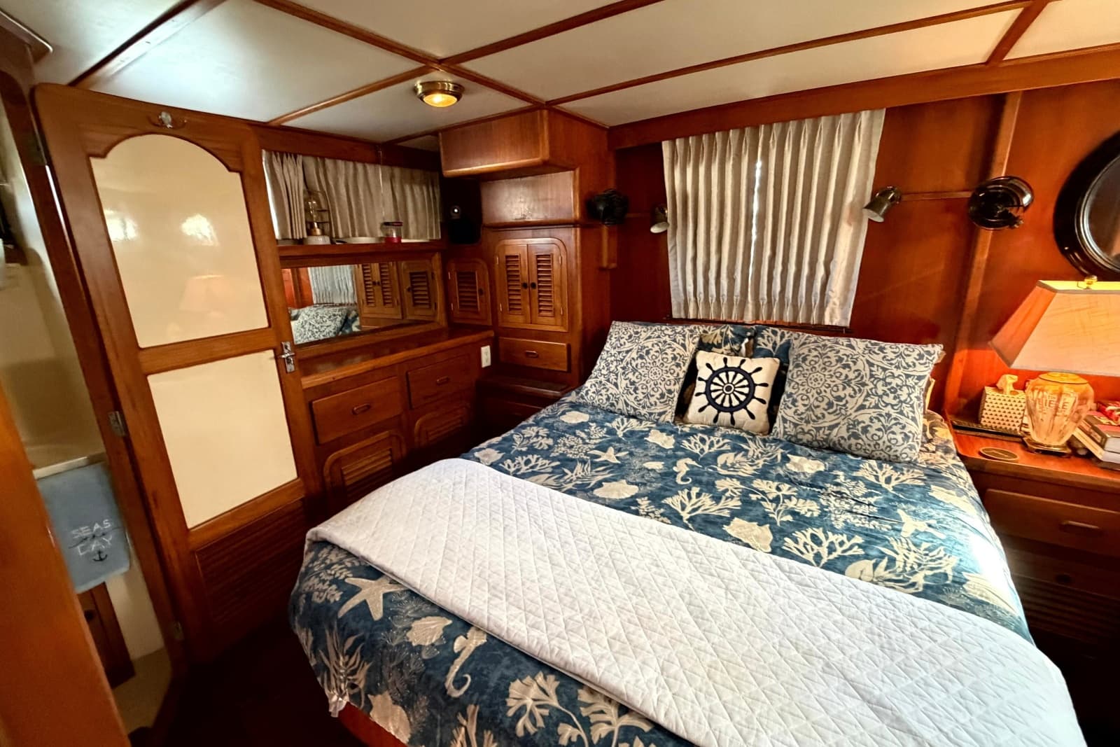 1998 Heritage East 36 Sundeck Trawler - Photo 76
