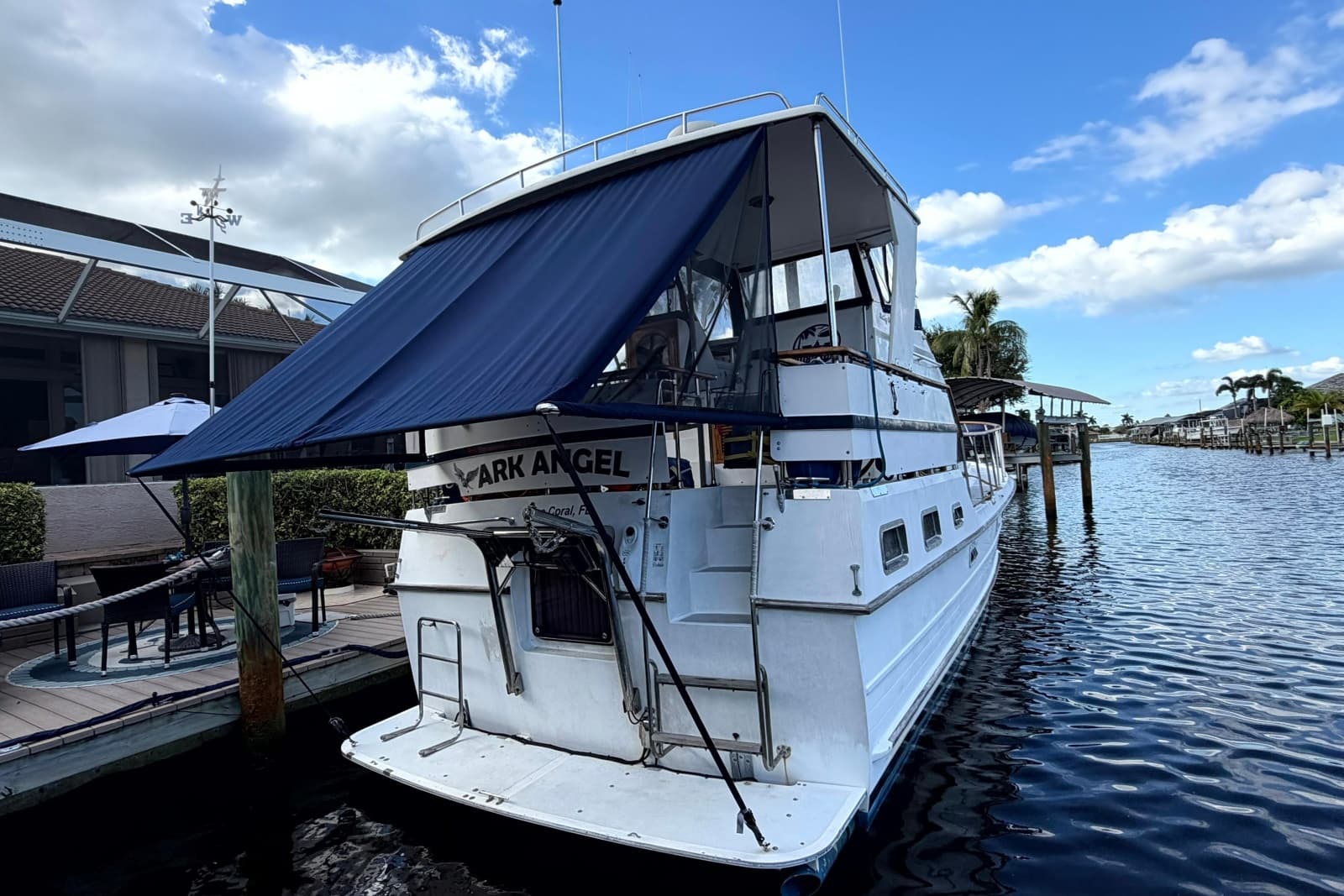 1998 Heritage East 36 Sundeck Trawler - Photo 4