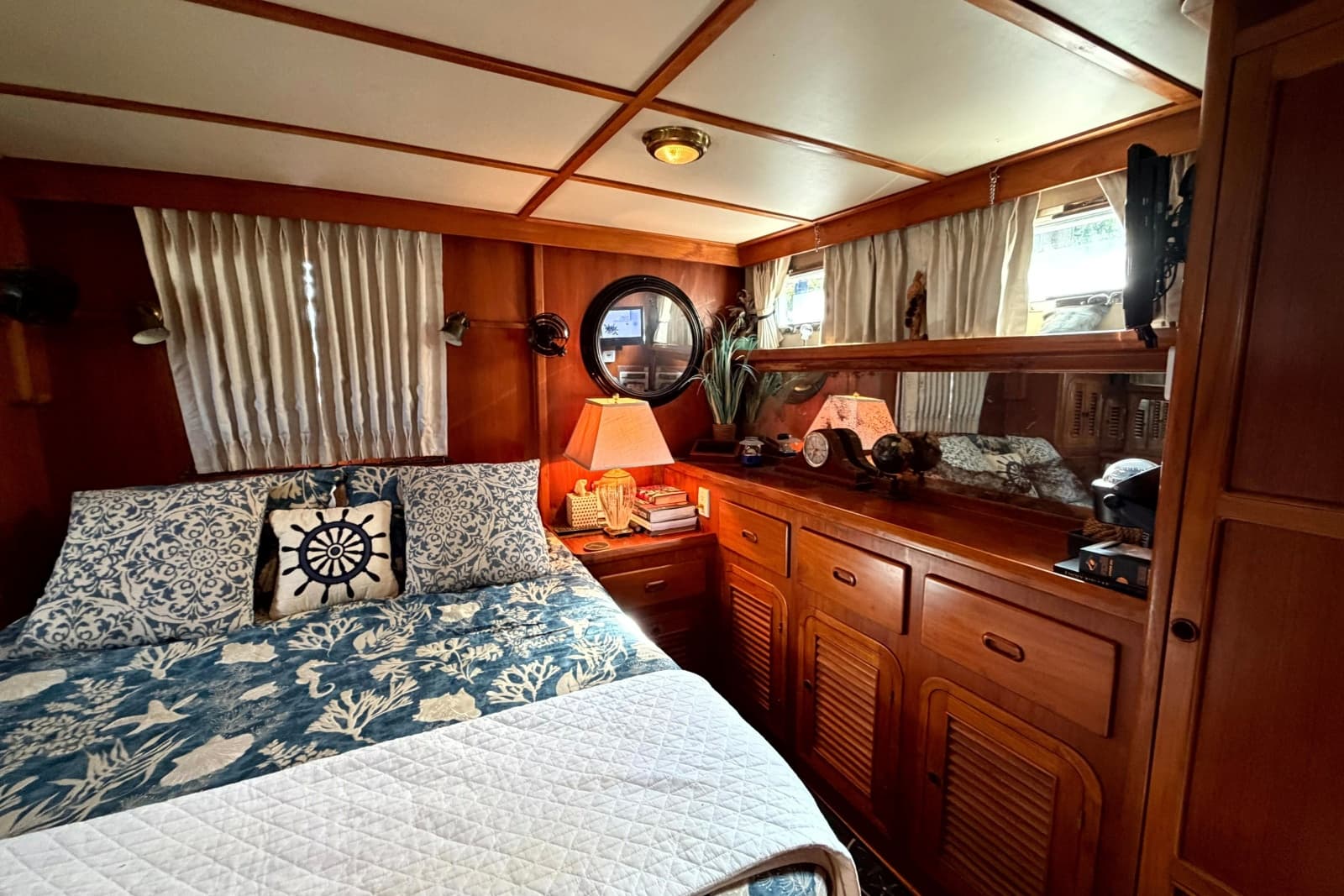 1998 Heritage East 36 Sundeck Trawler - Photo 75