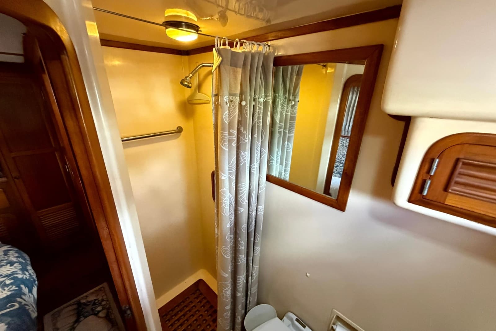 1998 Heritage East 36 Sundeck Trawler - Photo 81