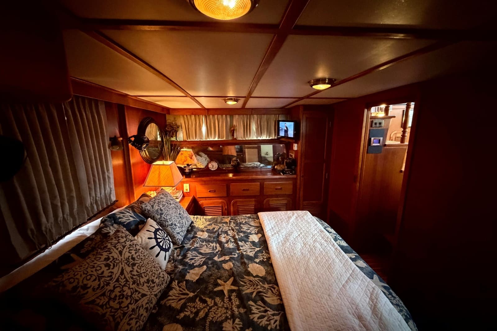 1998 Heritage East 36 Sundeck Trawler - Photo 78