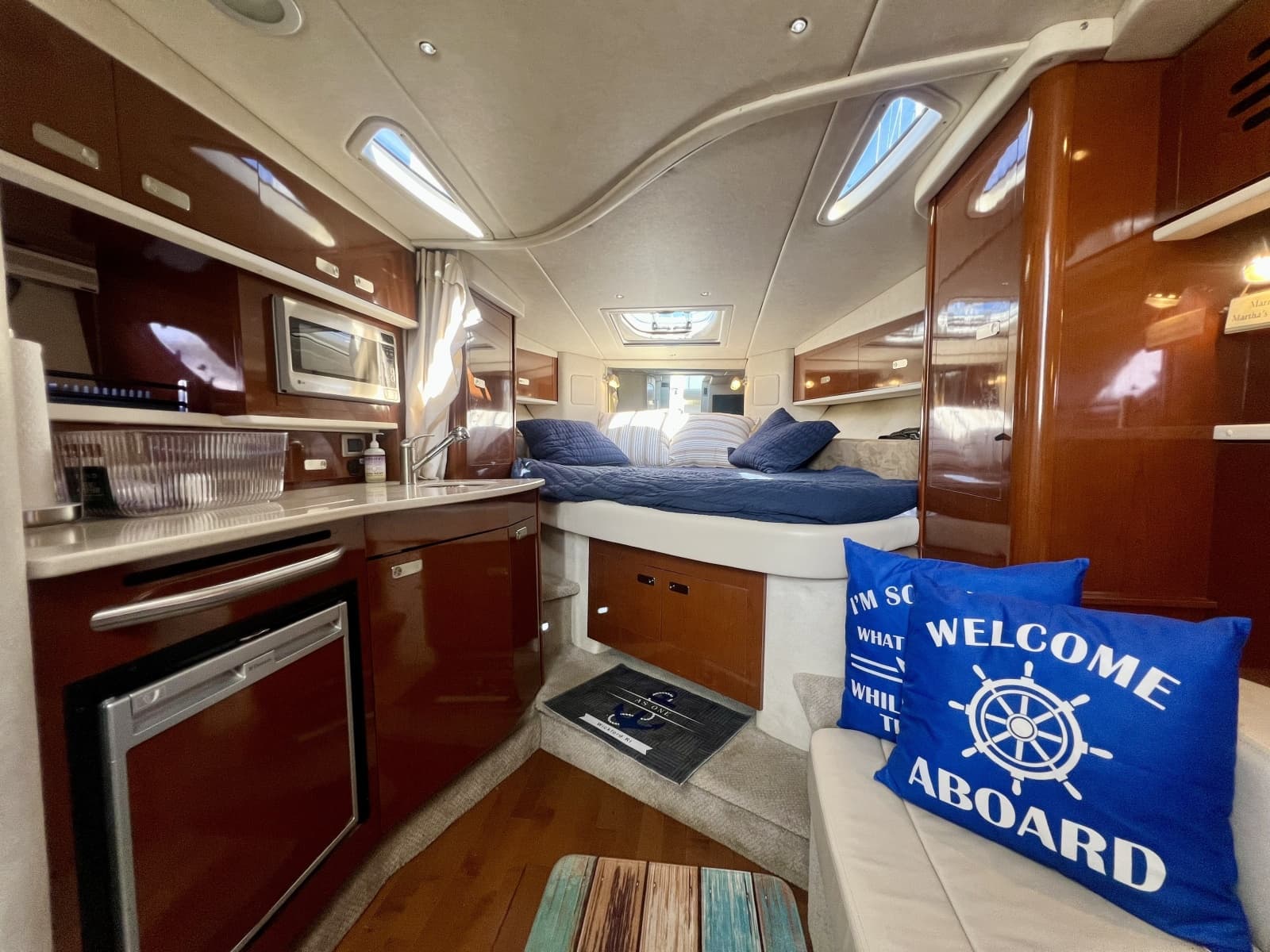 2010 Sea Ray 33 Sundancer - Photo 11