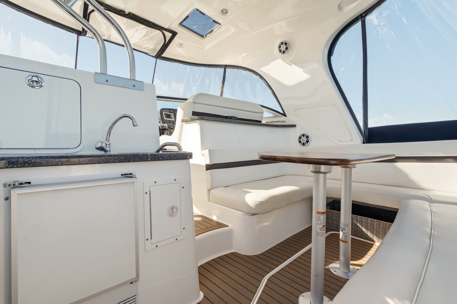 2014 Rinker 400 Express - Photo 10