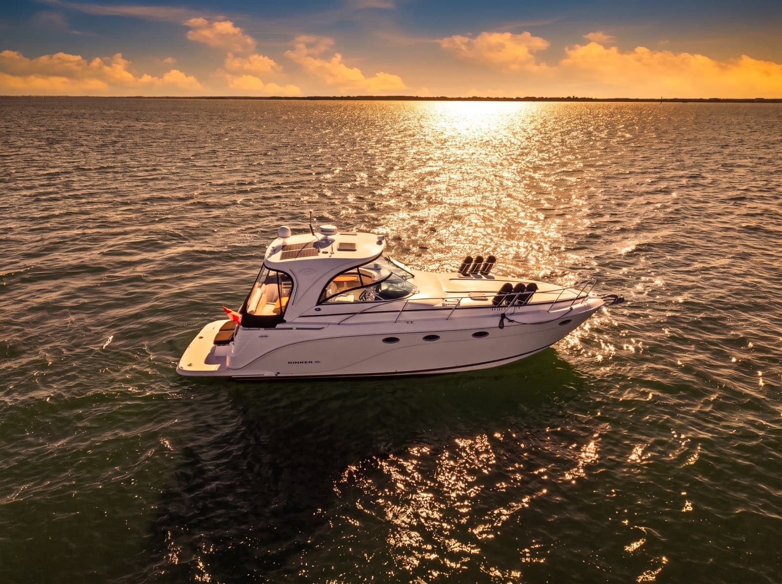2014 Rinker 400 Express - Photo 35