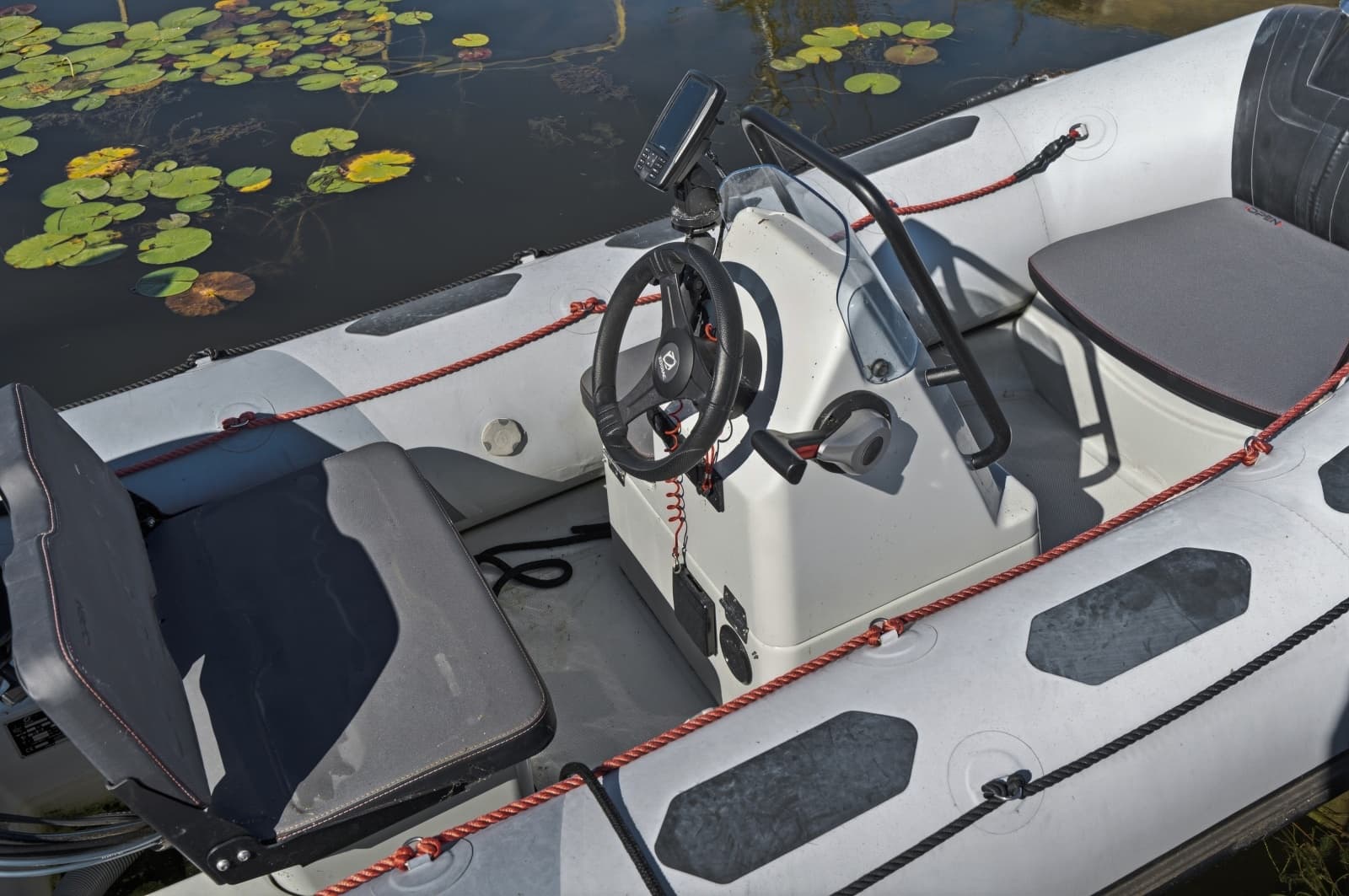 2014 Rinker 400 Express - Photo 32