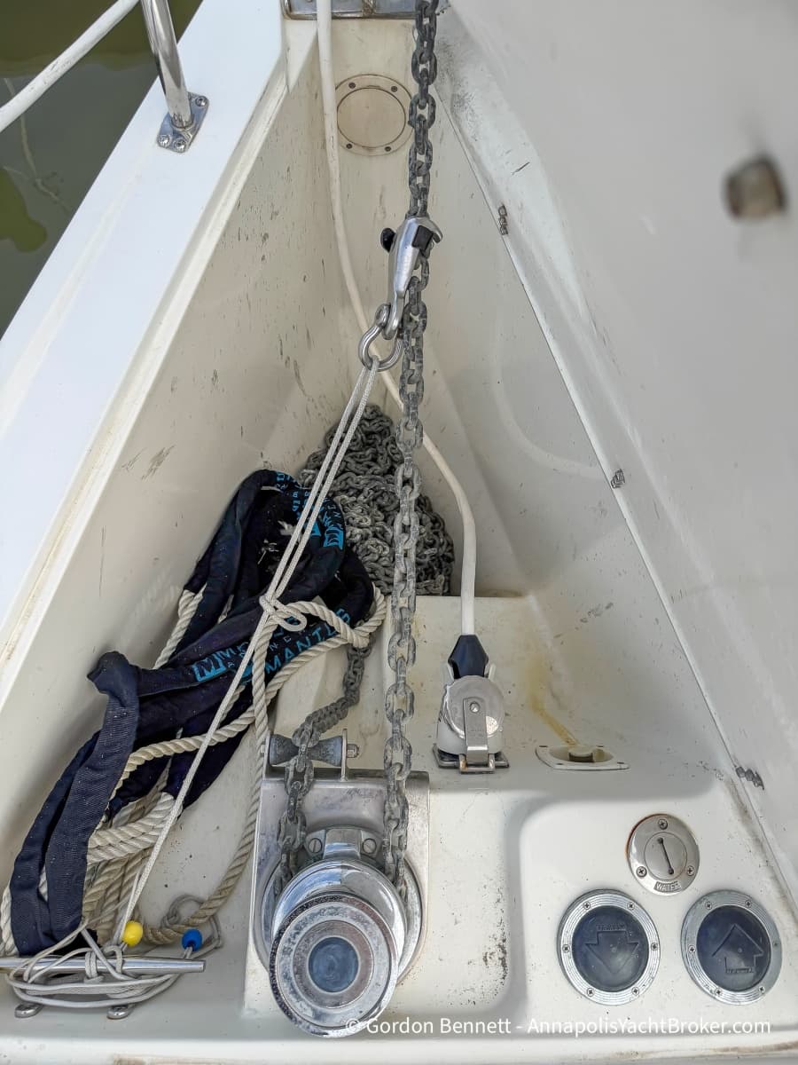 2003 Catalina 380 - Photo 11