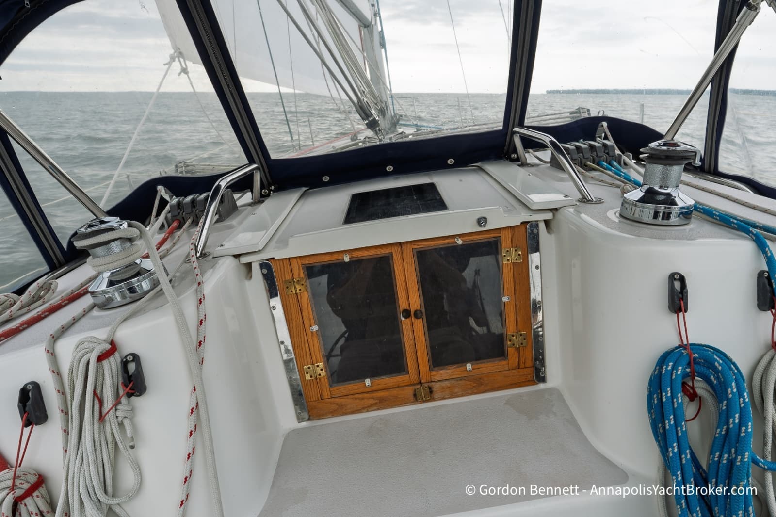2003 Catalina 380 - Photo 27