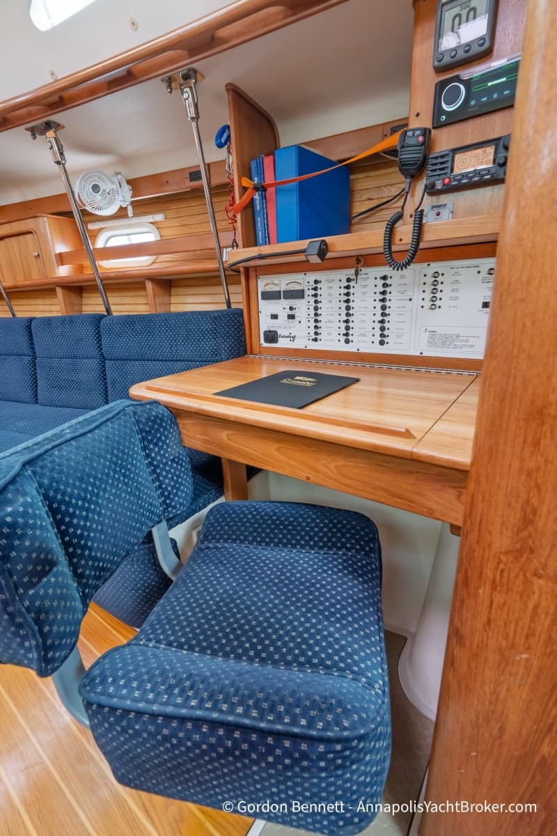 2003 Catalina 380 - Photo 31