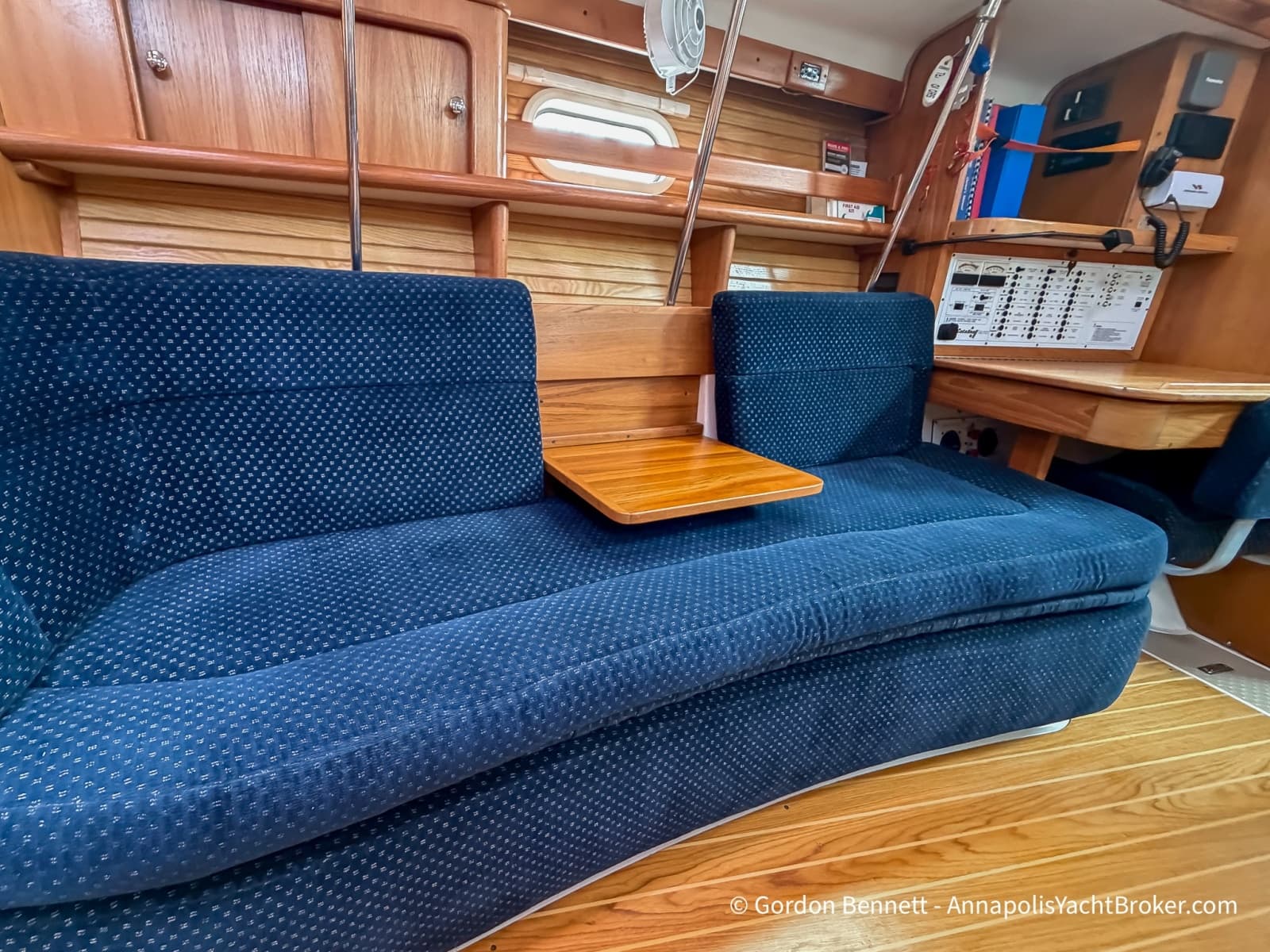 2003 Catalina 380 - Photo 41