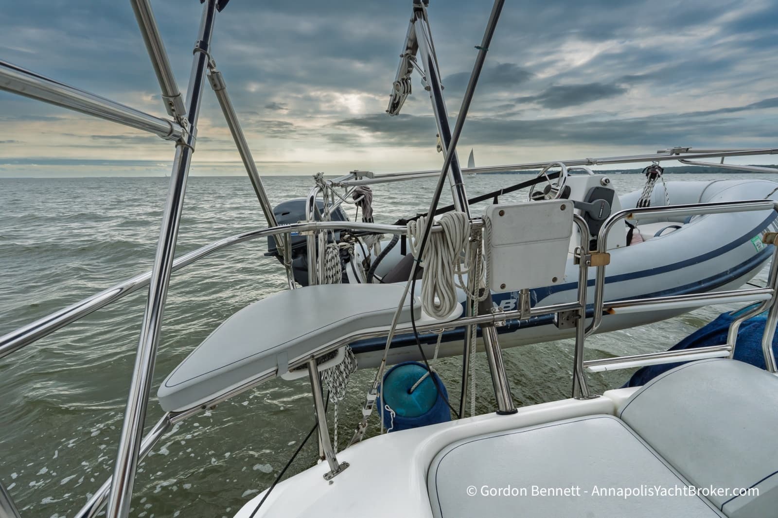2003 Catalina 380 - Photo 24