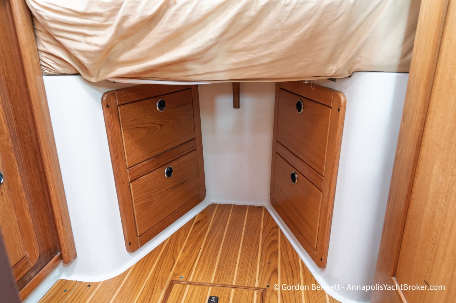 2003 Catalina 380 - Photo 44