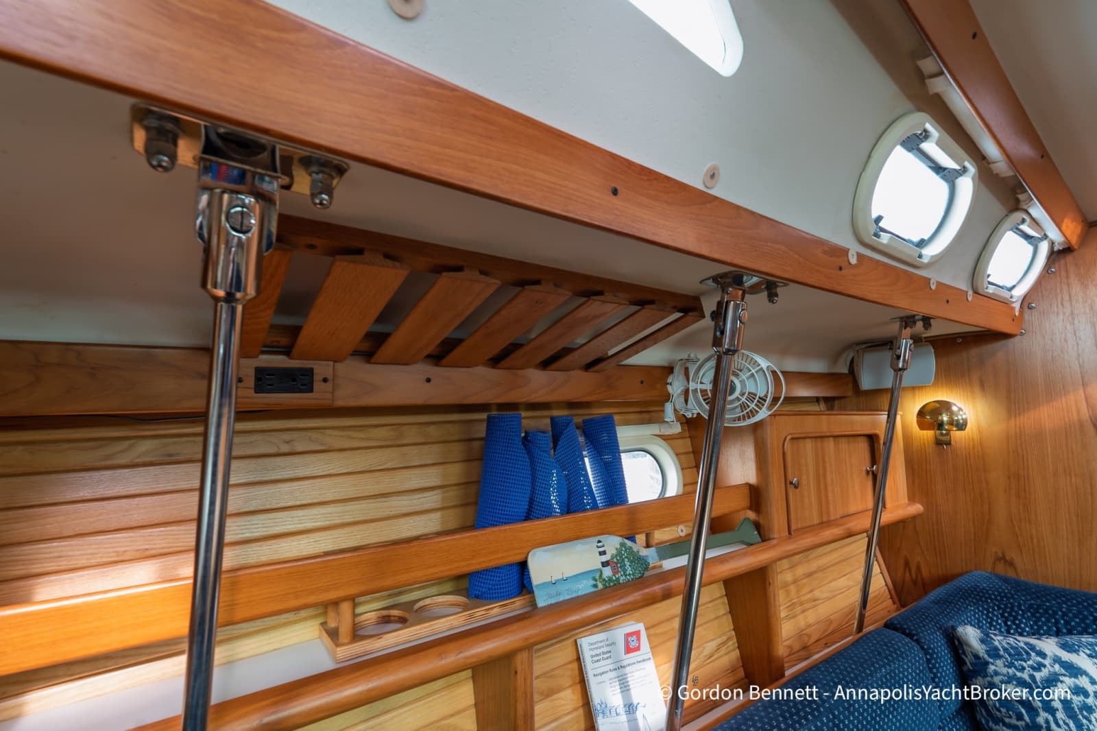 2003 Catalina 380 - Photo 53