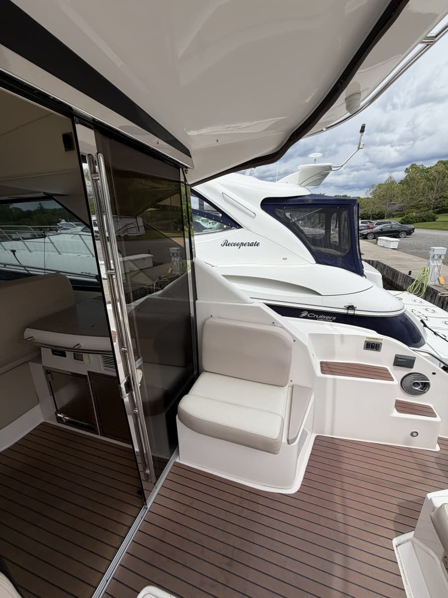 2011 Regal 46 Sports Coupe - Photo 22