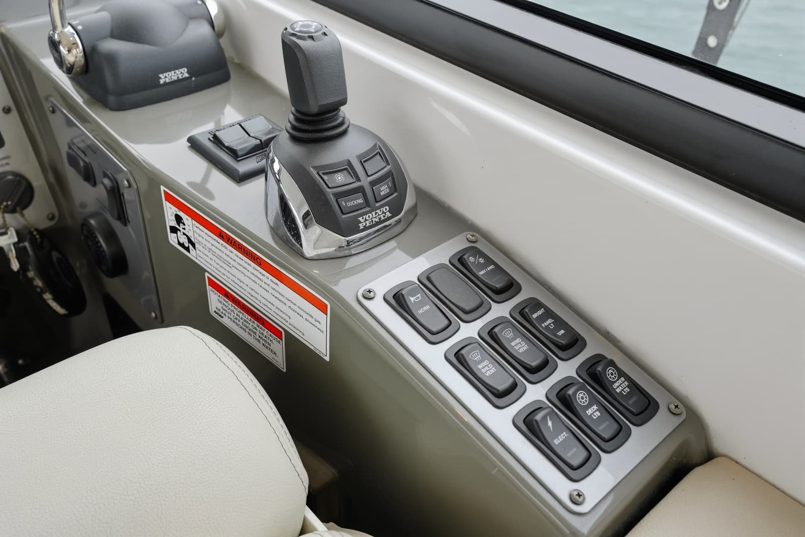 2011 Regal 46 Sports Coupe - Photo 16