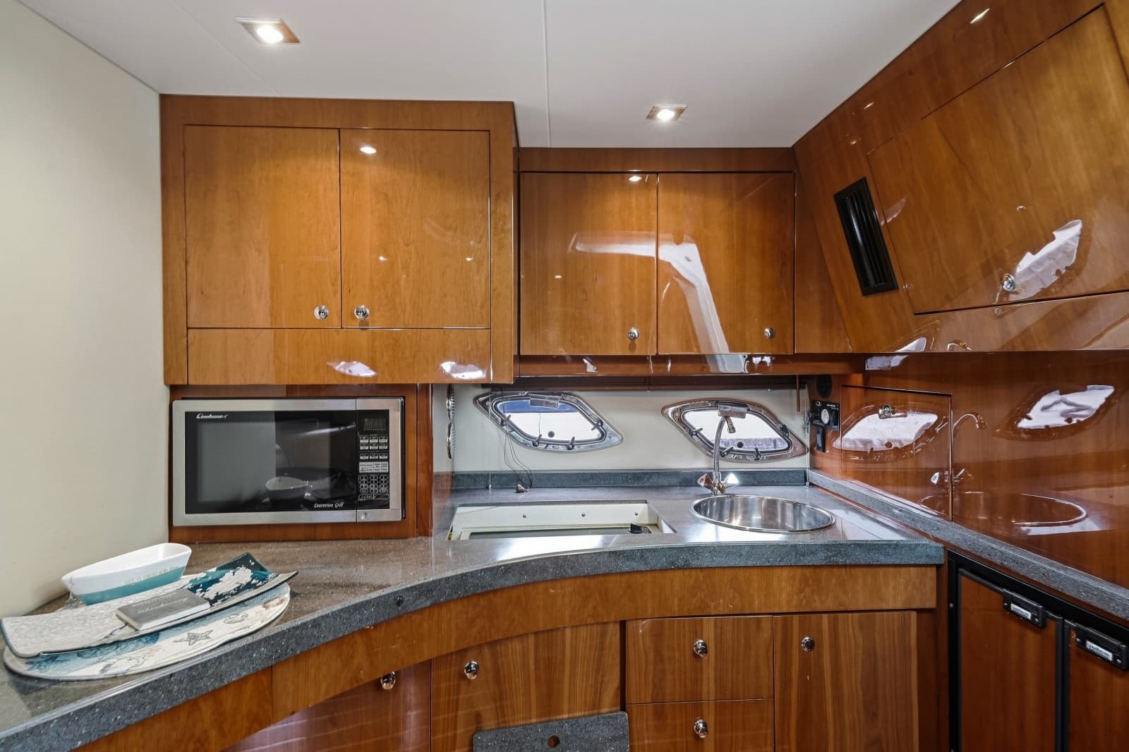 2011 Regal 46 Sports Coupe - Photo 31