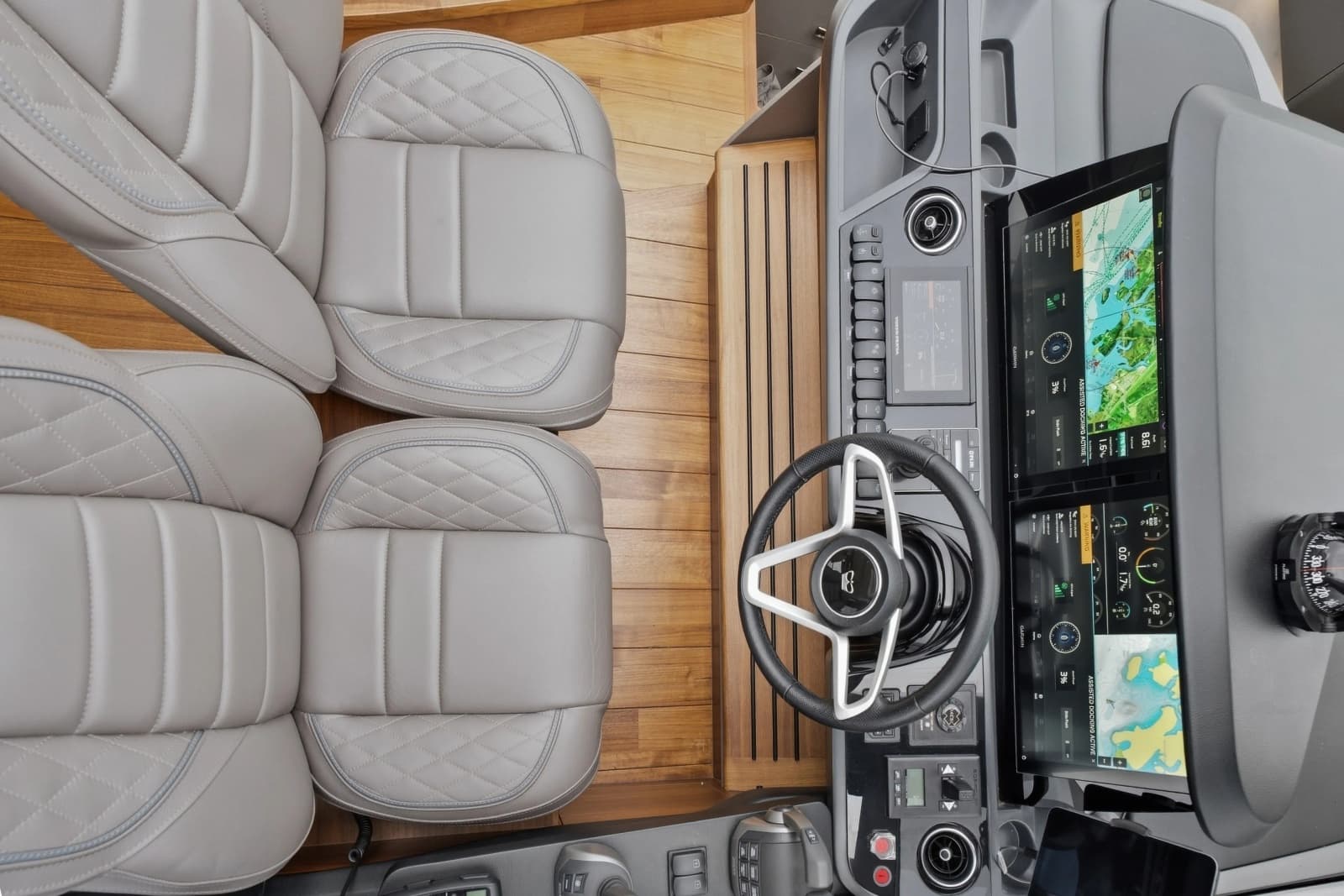 2023 Princess V50 Deck Saloon - Photo 26