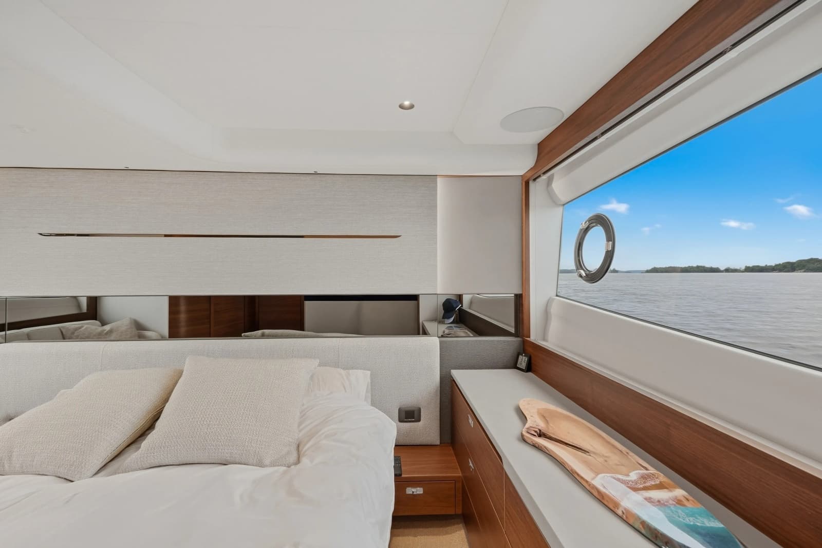 2023 Princess V50 Deck Saloon - Photo 46