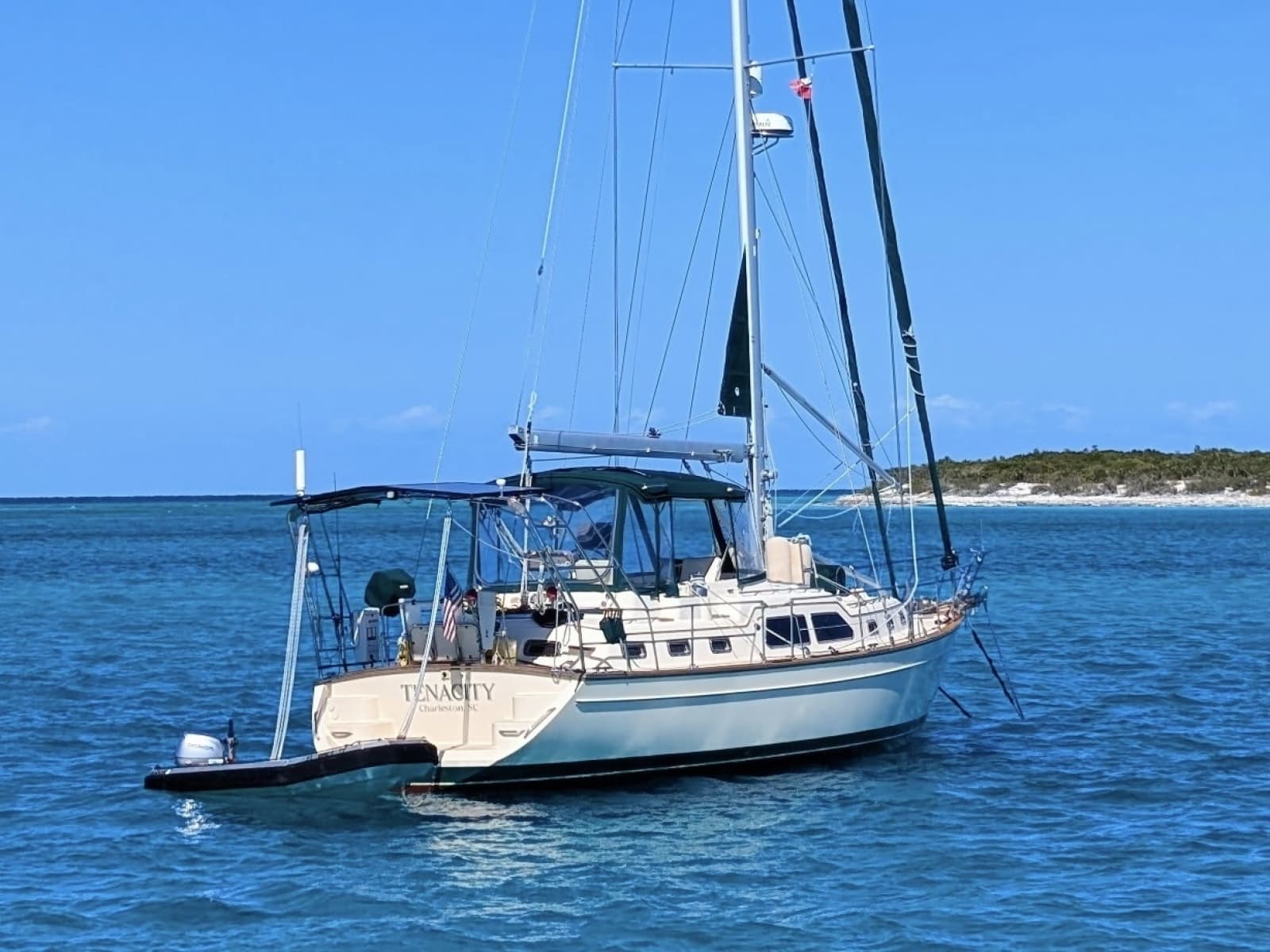 2005 Island Packet 445 - Photo 2