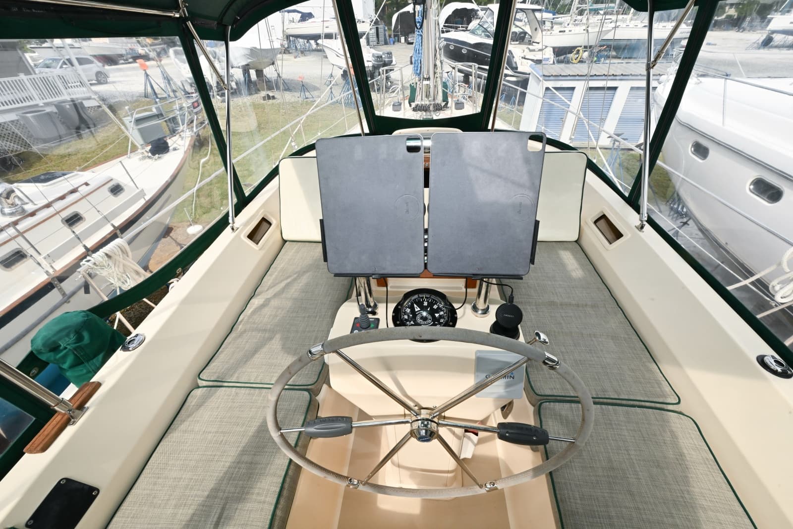 2005 Island Packet 445 - Photo 12