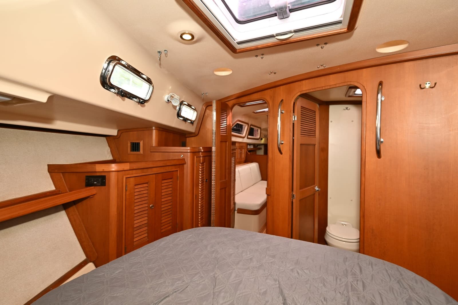 2005 Island Packet 445 - Photo 40