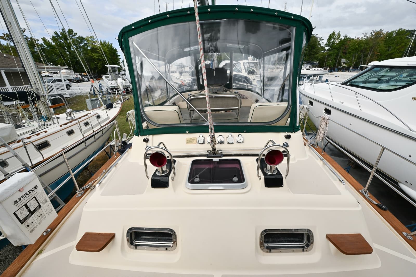 2005 Island Packet 445 - Photo 53