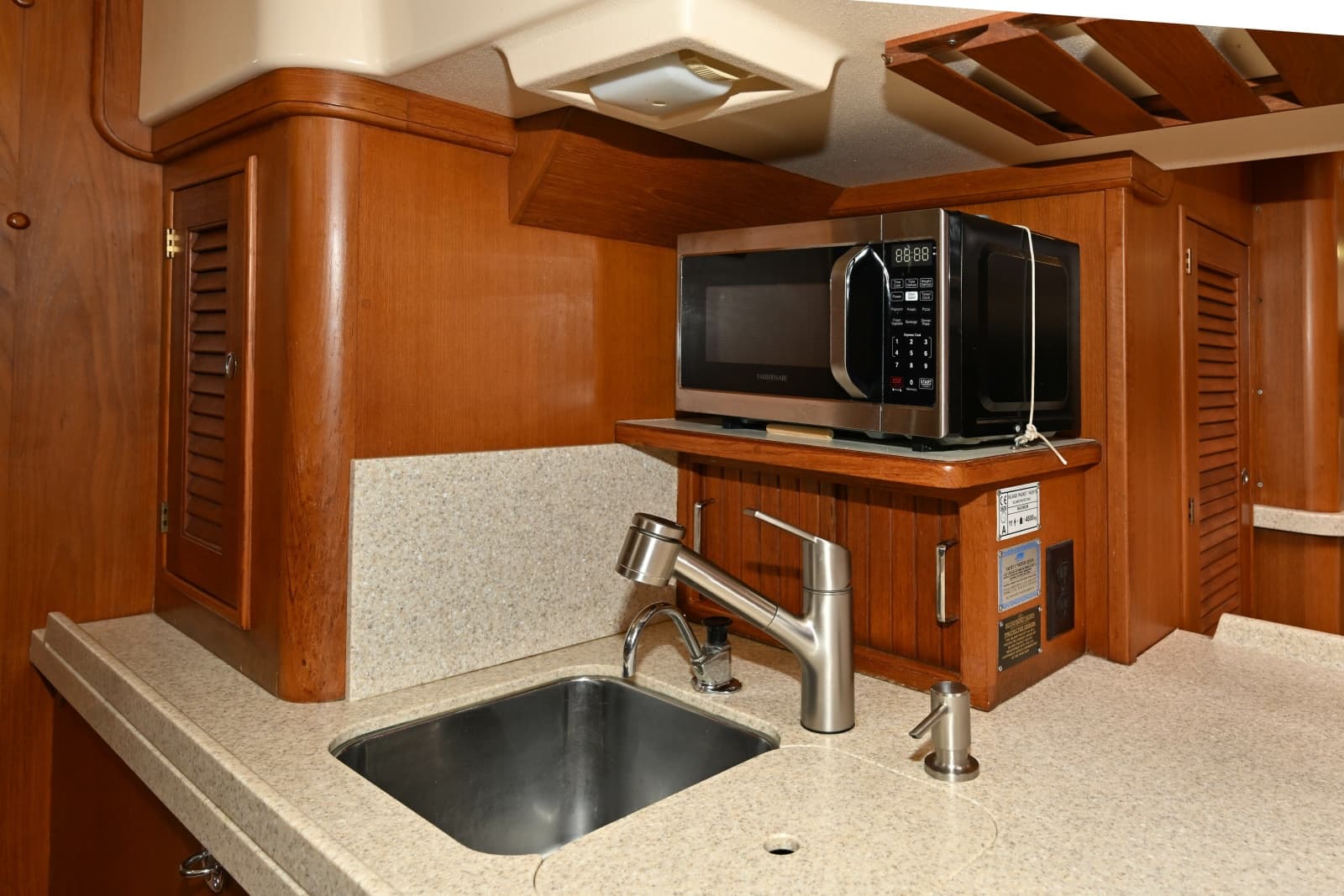 2005 Island Packet 445 - Photo 30