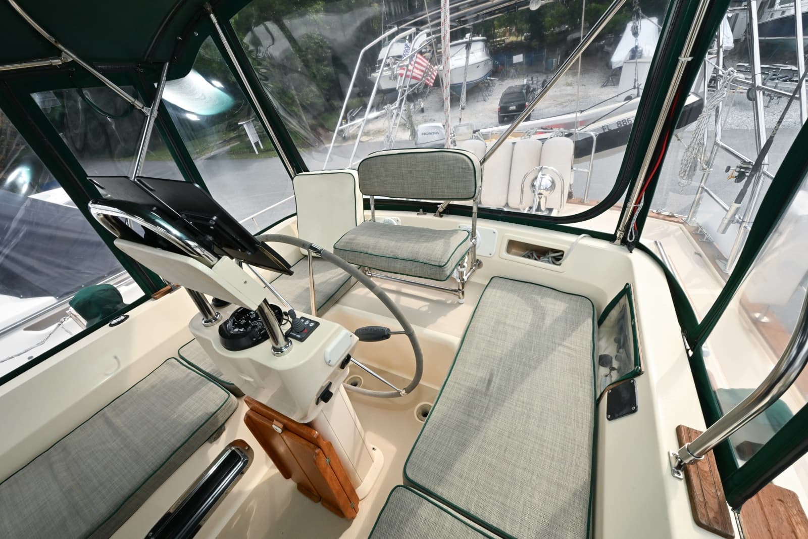 2005 Island Packet 445 - Photo 14