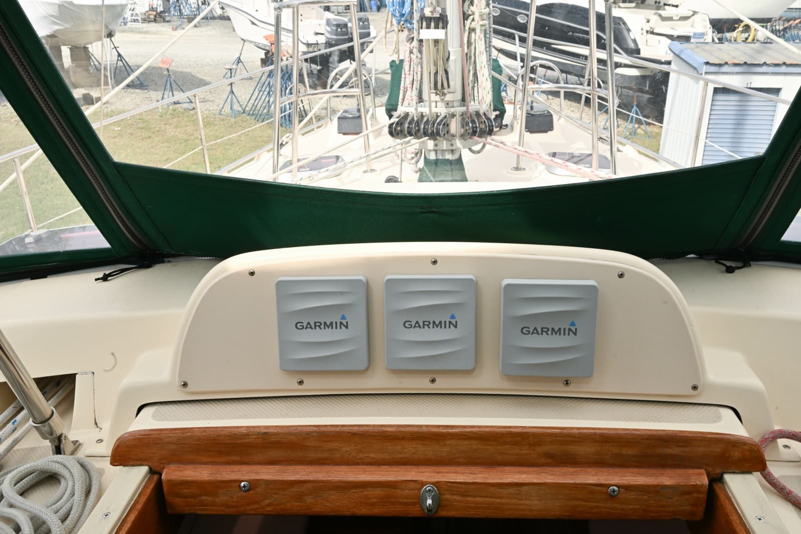 2005 Island Packet 445 - Photo 16