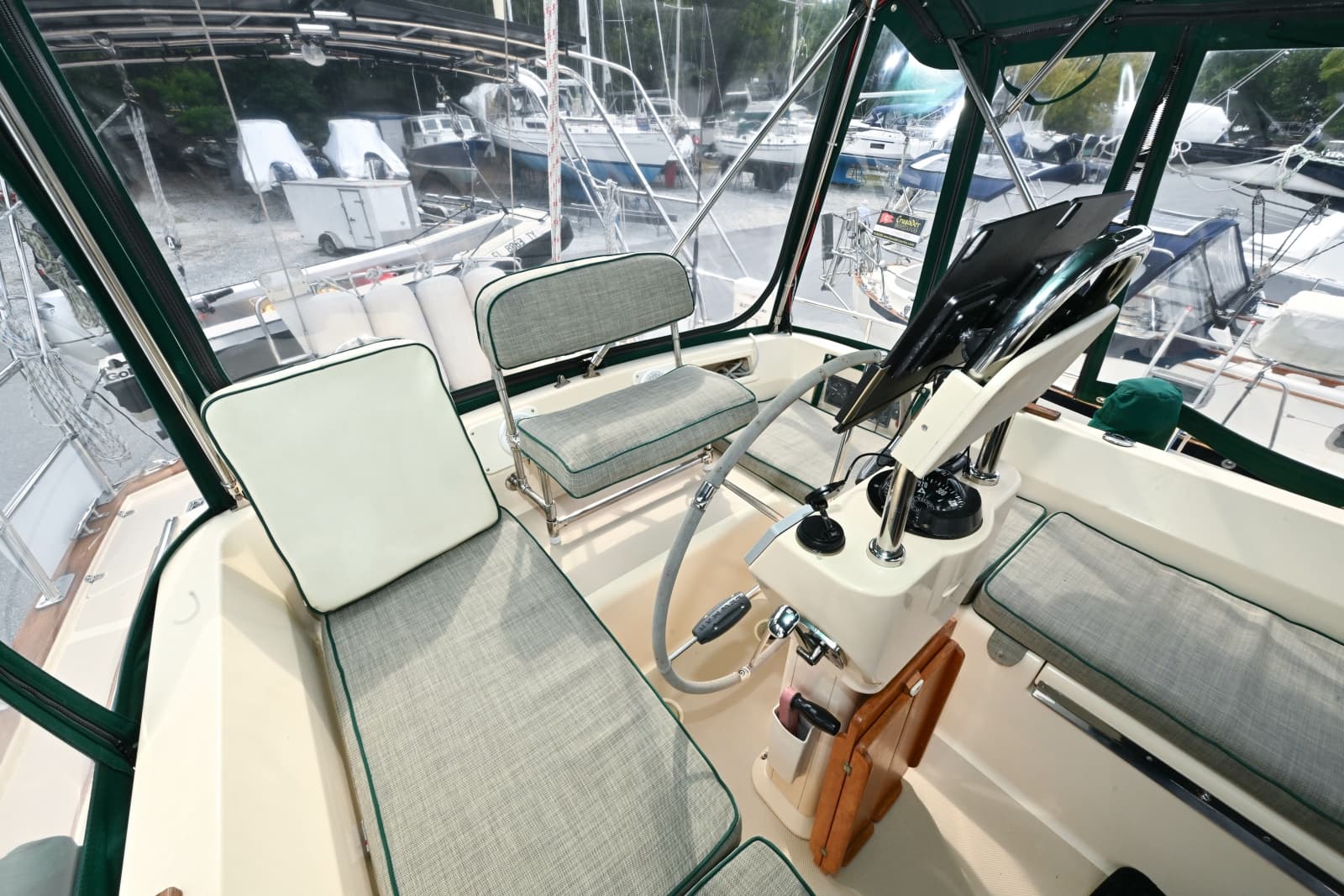 2005 Island Packet 445 - Photo 13