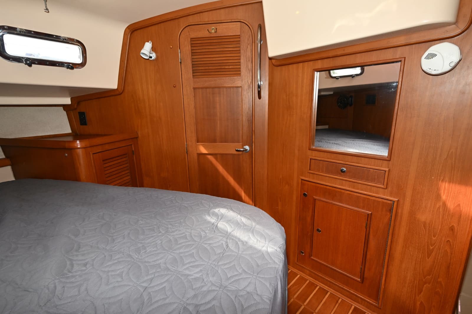 2005 Island Packet 445 - Photo 46
