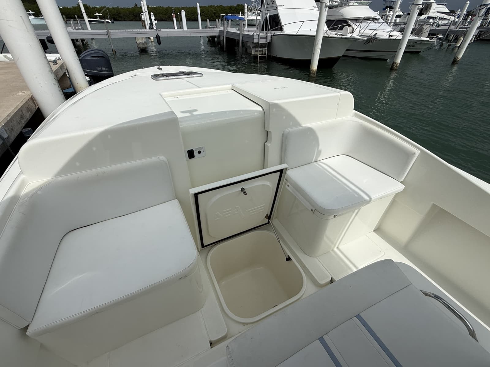 2012 SeaVee 320B - Photo 6