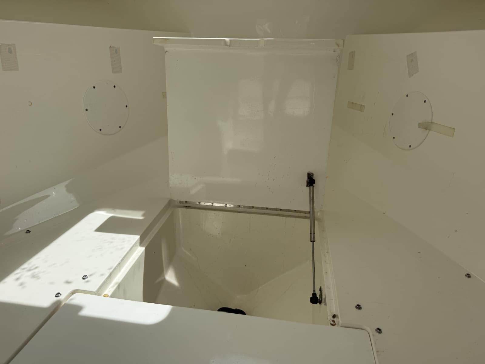 2012 SeaVee 320B - Photo 10