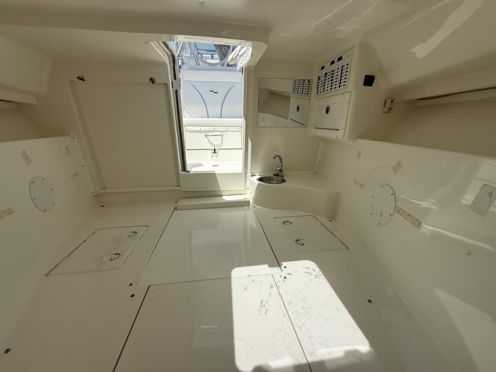 2012 SeaVee 320B - Photo 9