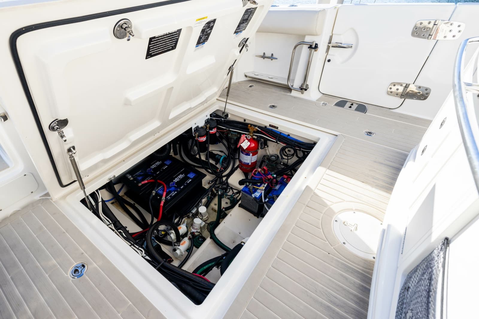 2017 Boston Whaler 370 Outrage - Photo 55