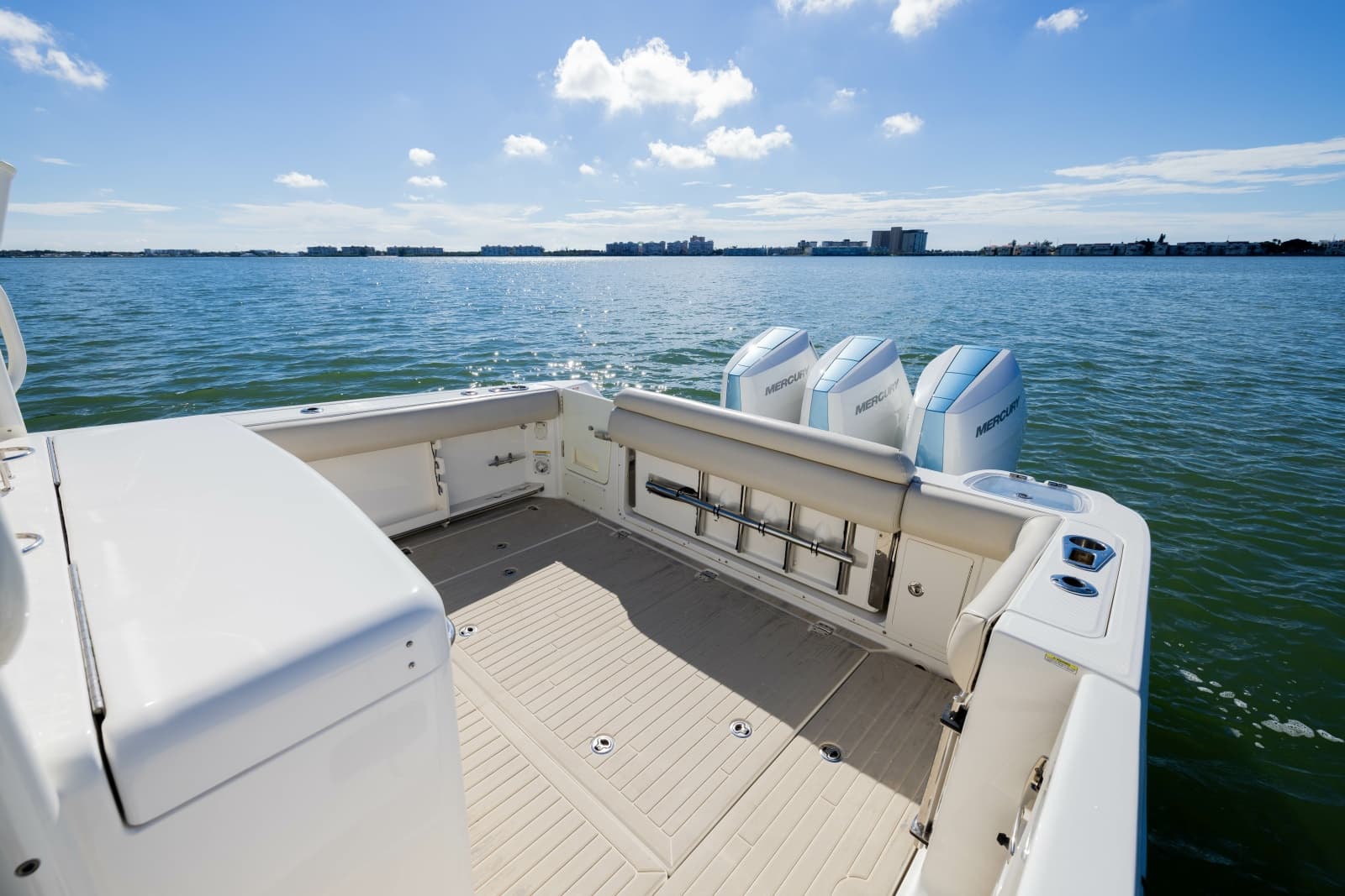 2017 Boston Whaler 370 Outrage - Photo 45