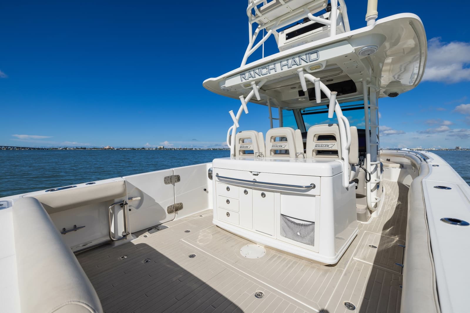 2017 Boston Whaler 370 Outrage - Photo 42