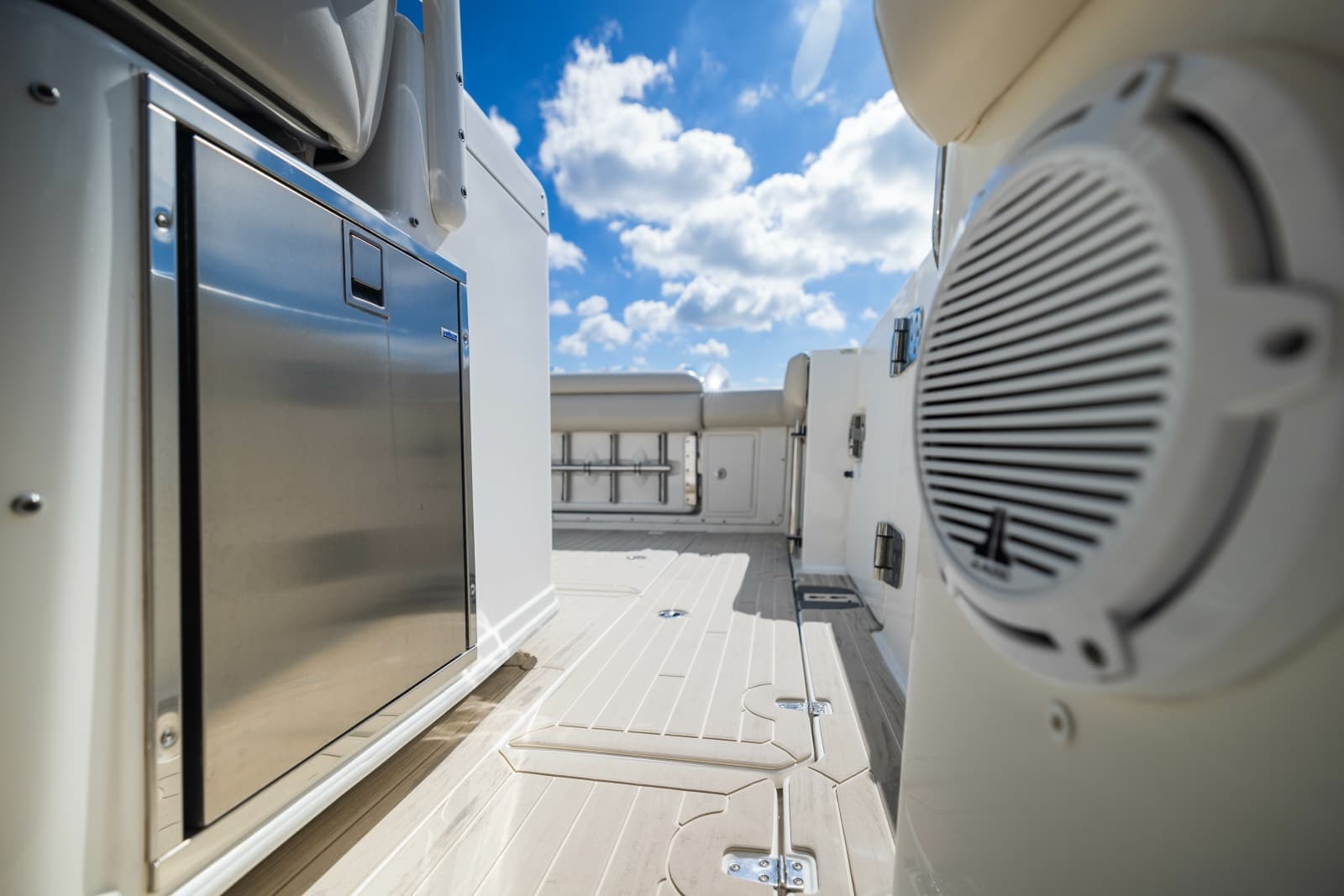 2017 Boston Whaler 370 Outrage - Photo 39