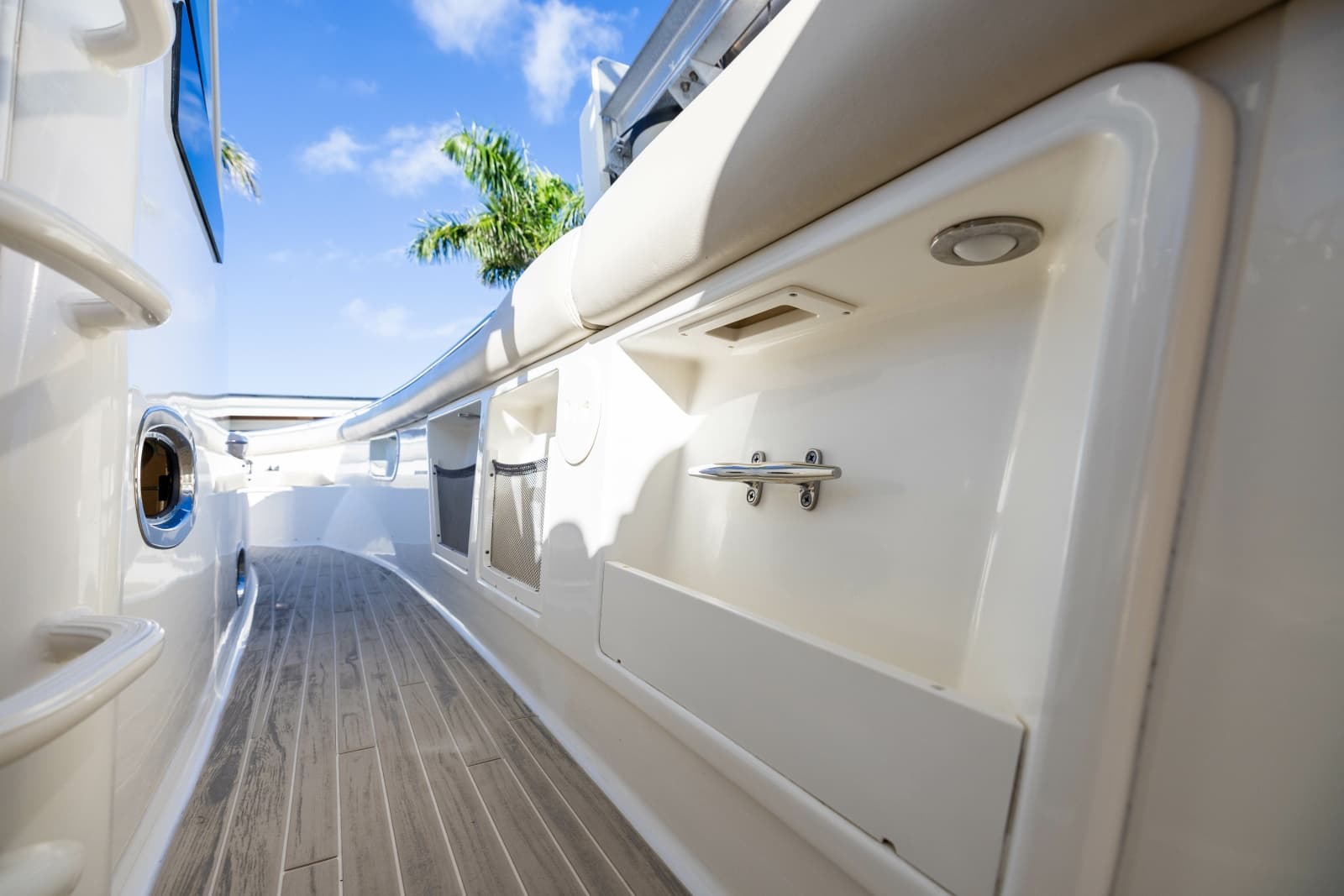 2017 Boston Whaler 370 Outrage - Photo 30