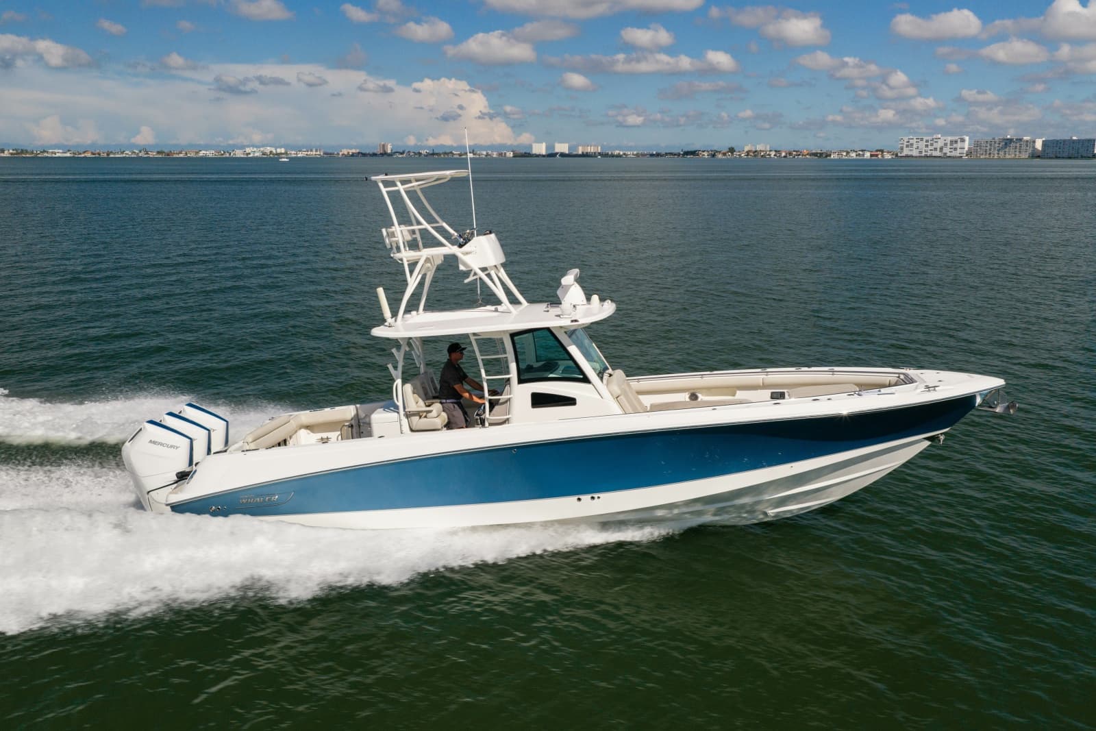 2017 Boston Whaler 370 Outrage - Photo 7