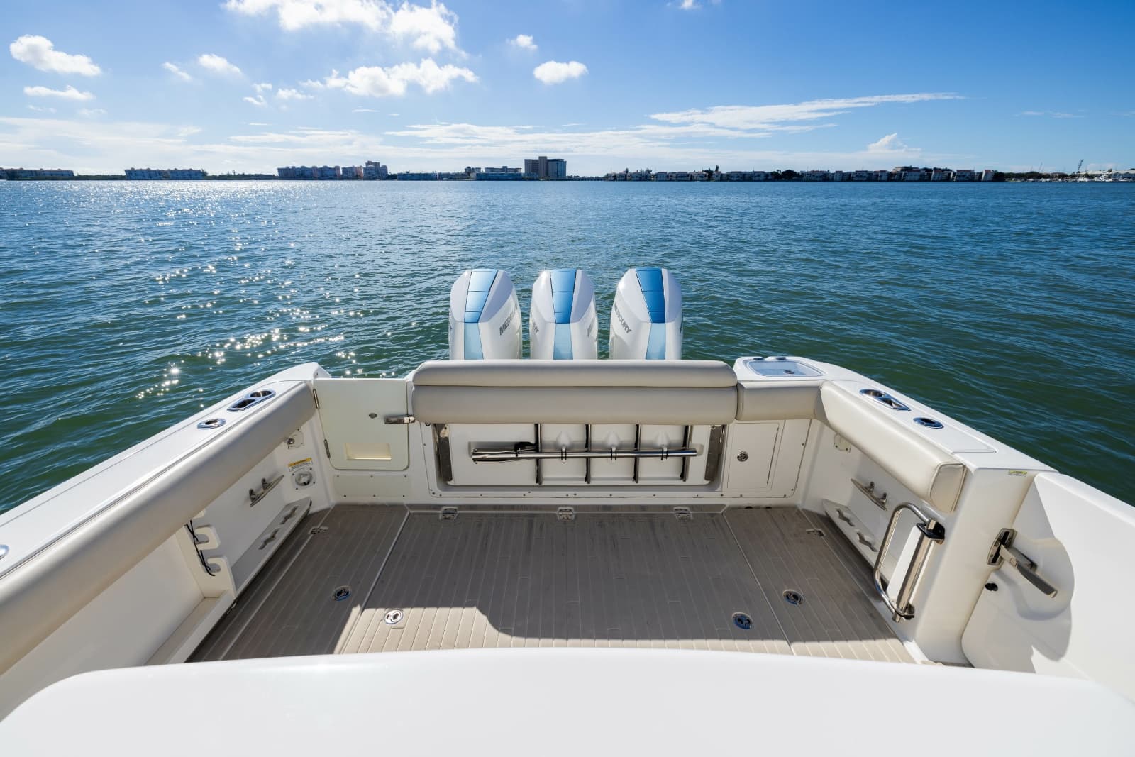 2017 Boston Whaler 370 Outrage - Photo 47