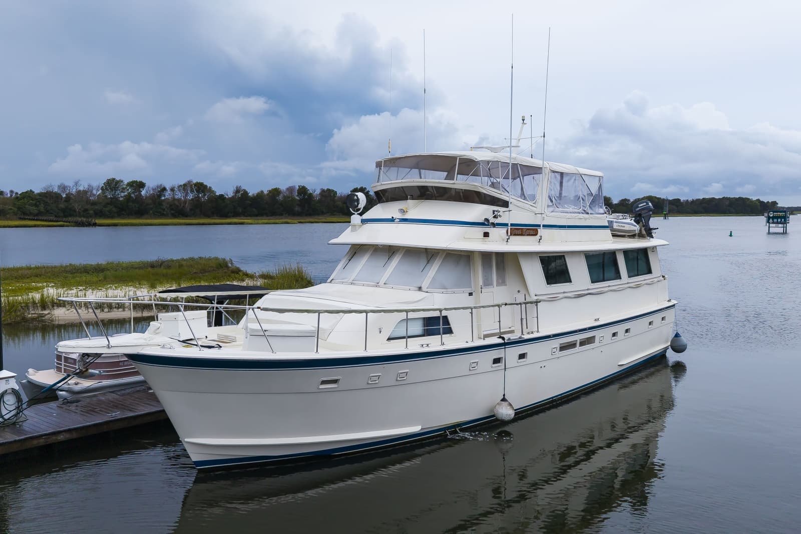 1987 Hatteras 63 Motor Yacht - Photo 104