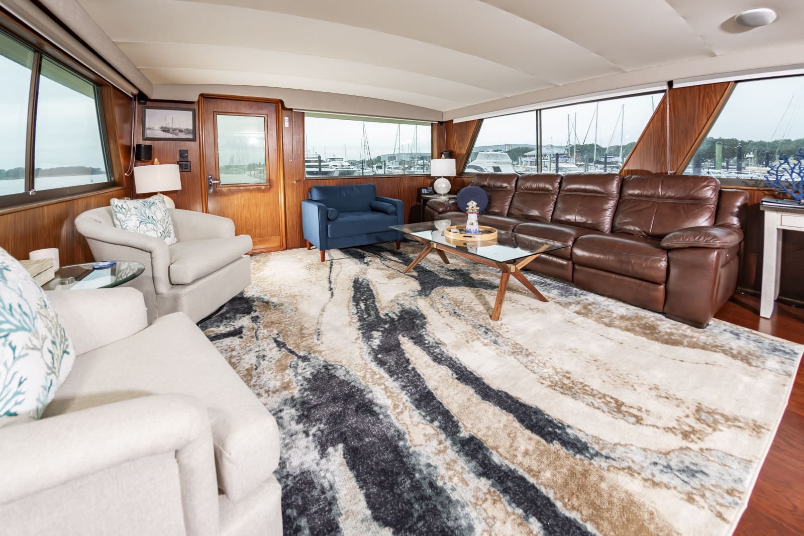 1987 Hatteras 63 Motor Yacht - Photo 23