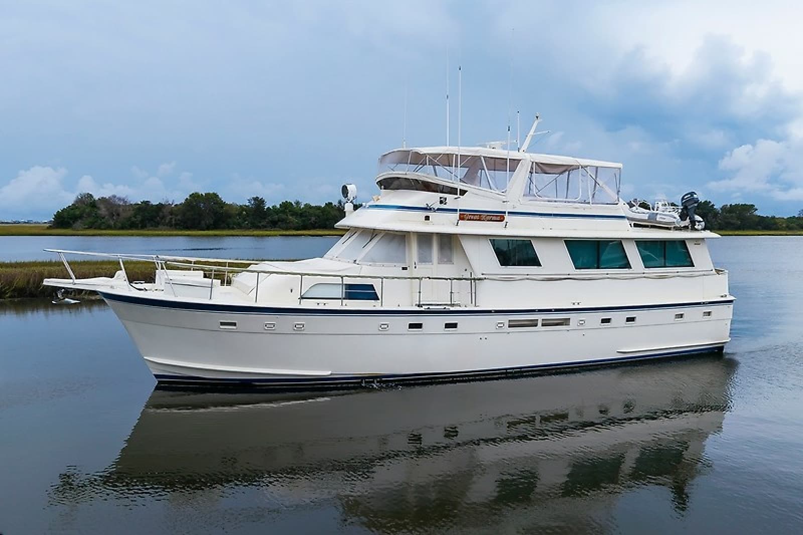 1987 Hatteras 63 Motor Yacht - Photo 1